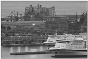  La Superba: Navi in porto - Genova - 2004 - Paesi - Foto varie - Voto: Non  - Last Visit: 13/4/2024 20.4.43 