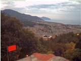  Webcam dal Righi: panorama verso levante su Molassana lo stadio L. Ferraris e il centro di Genova (da www.stefanome.it) - Genova - 2006 - Paesi - Foto varie - Voto: 5    - Last Visit: 29/4/2024 0.6.13 