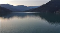  Luce serale sul lago del Brugneto - Montoggio - 2016 - Panorami - Estate - Voto: Non  - Last Visit: 28/9/2023 19.50.48 