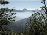  Alpe Sisa emerge dalle nebbie della Valle Scrivia - Savignone - 2002 - Panorami - Inverno - Voto: 9,33 - Last Visit: 22/9/2023 19.22.40 