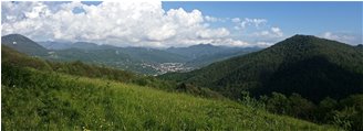  Casella: sullo sfondo la Catena dei Monti Liguri - Savignone - 2020 - Panorami - Estate - Voto: Non  - Last Visit: 25/9/2023 4.40.3 