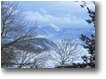 Foto Savignone - Panorami - Monte Alpesisa con nebbie e neve